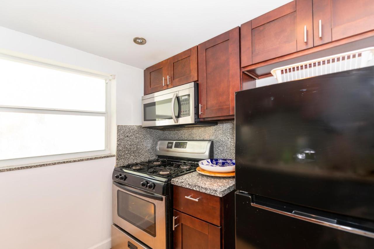 Sofi Beach Apartments Miami Beach Bagian luar foto