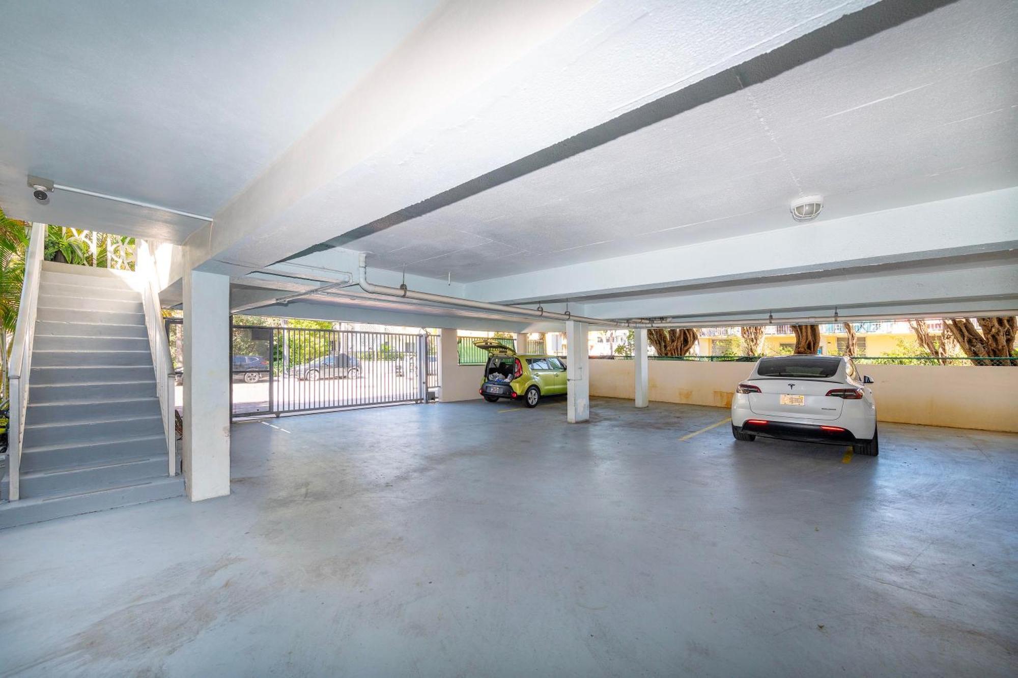 Sofi Beach Apartments Miami Beach Bagian luar foto