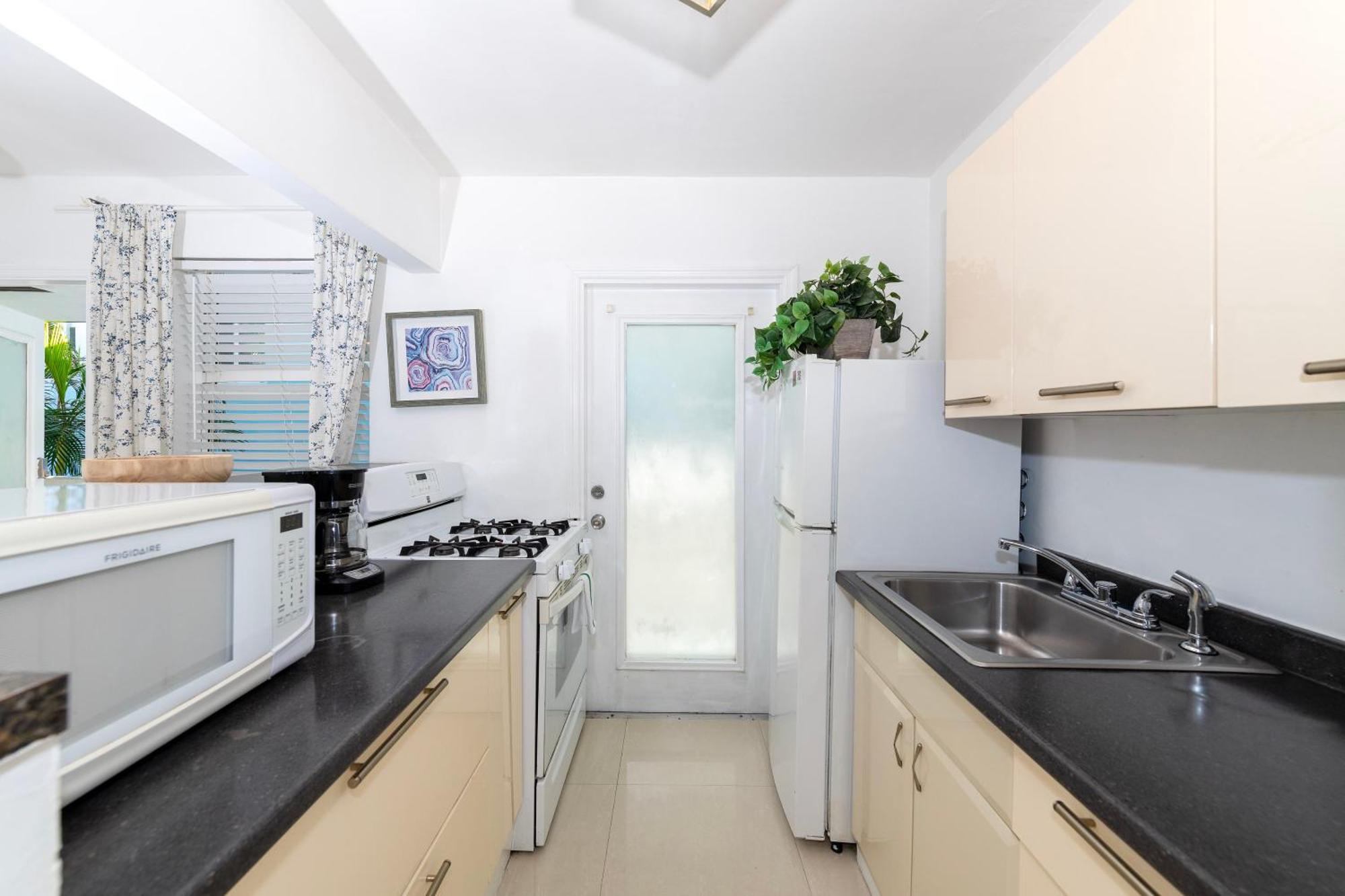 Sofi Beach Apartments Miami Beach Bagian luar foto