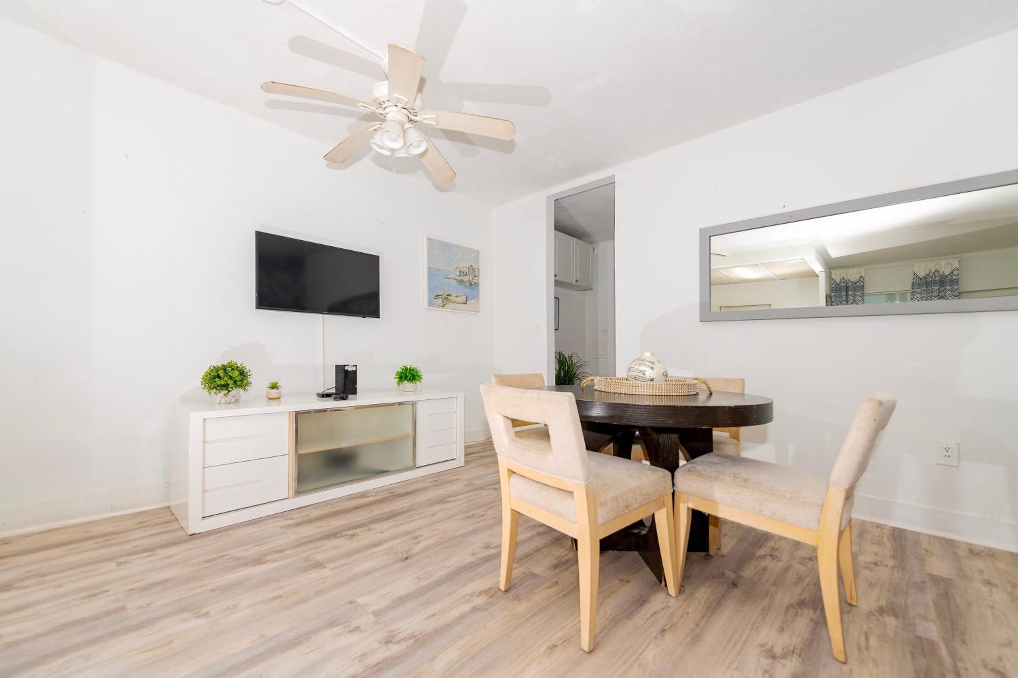 Sofi Beach Apartments Miami Beach Bagian luar foto